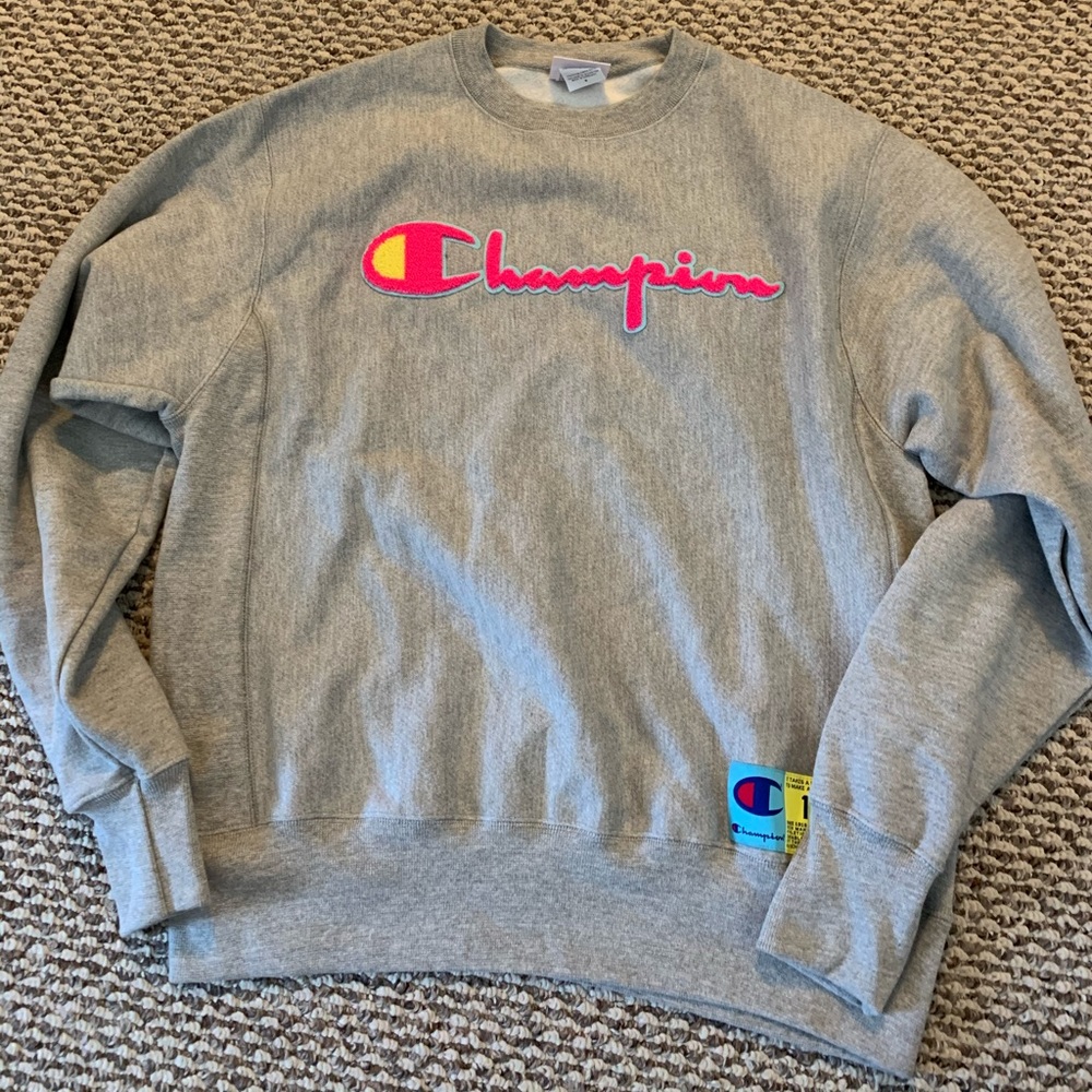 Champion sweatshirt brand new!!